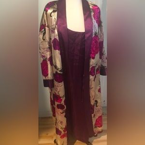 Midnight Velvet. 2- piece Gown and robe  mid-length